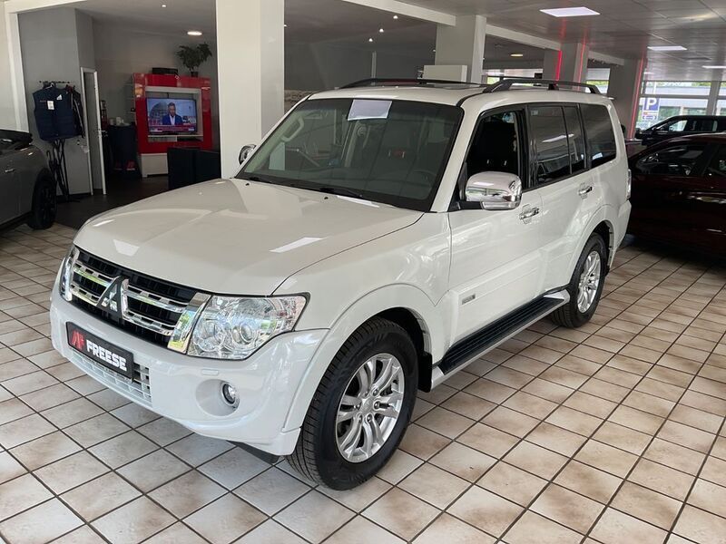 Weiß Gebraucht 2014 Mitsubishi Pajero Edition SUV | 31.990 € - Bild 1/4