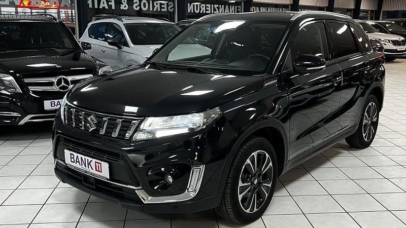 Gebraucht Suzuki Vitara Comfort+ 129 PS (94 kW) 2020 Schwarz SUV