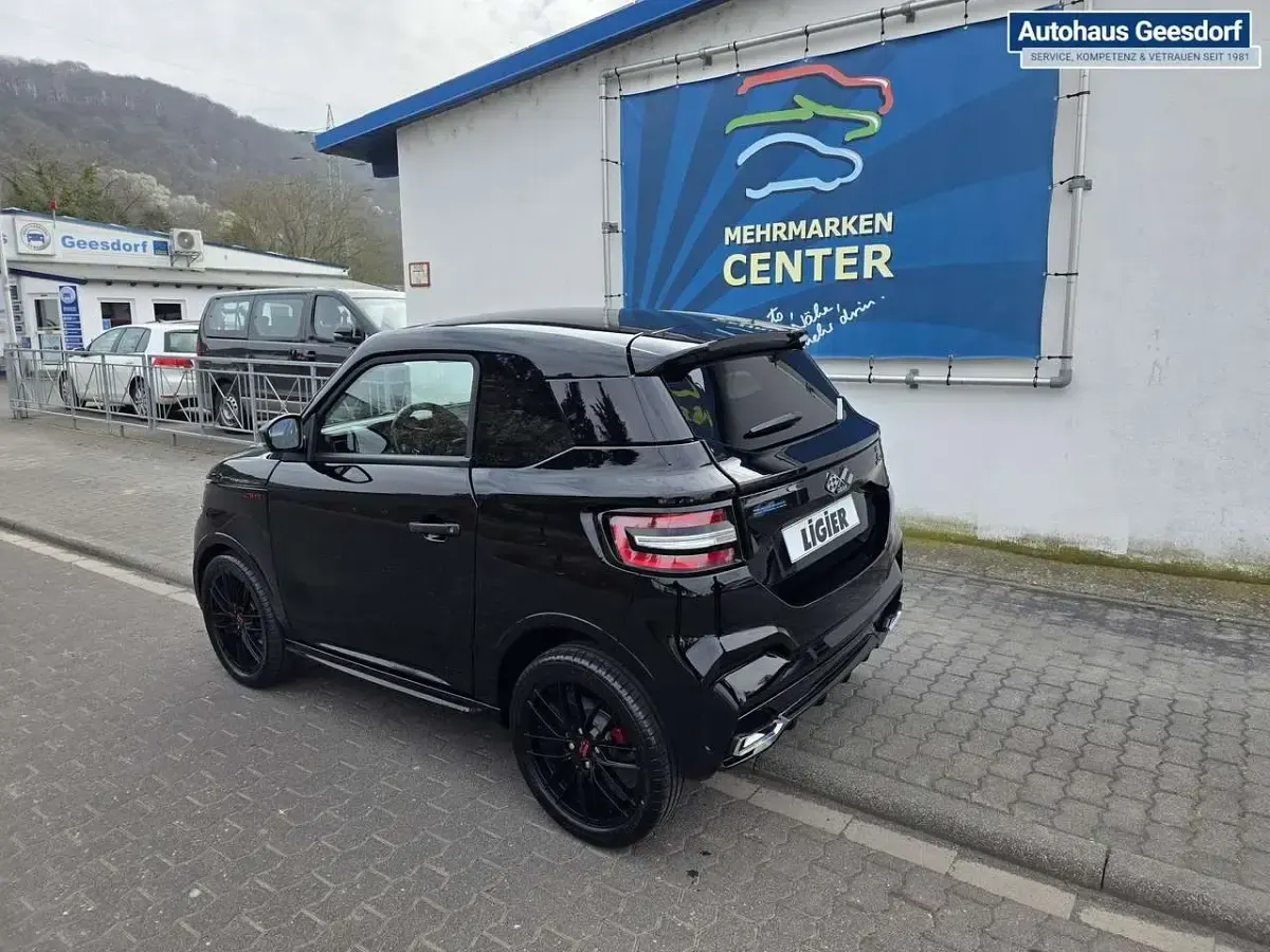 Neu Ligier JS50 2026 Schwarz Kleinwagen