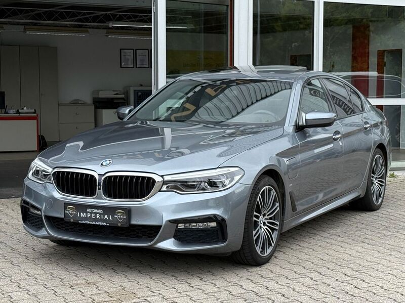 Grau Gebraucht 2017 BMW 530 M Sport Limousine | 24.850 € (Fairer Preis) - Bild 1/4