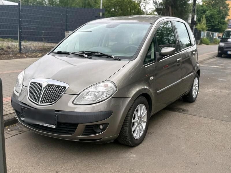 Gold Gebraucht 2007 Lancia Musa Van / Kleinbus | 1.700 € - Bild 1/4