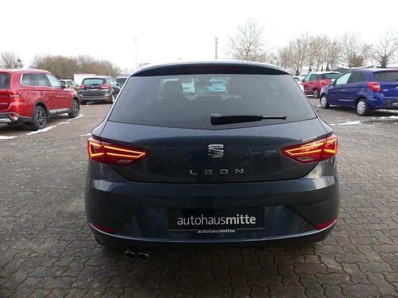 Gebraucht Seat Leon XCELLENCE 131 PS (96 kW) 2019 Grau Limousine