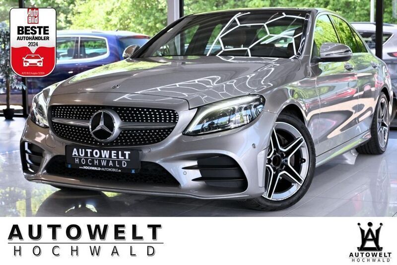 Silber Gebraucht 2019 Mercedes C200 AMG line Limousine | 28.330 € (Teuer) - Bild 1/4