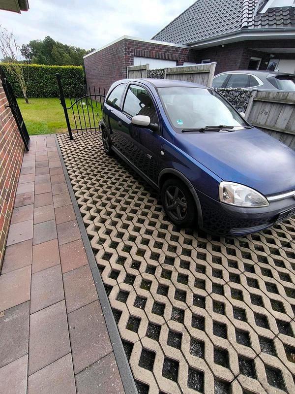 Blau Gebraucht 2002 Opel Corsa Kleinwagen | 1.150 € (Fairer Preis) - Bild 1/4