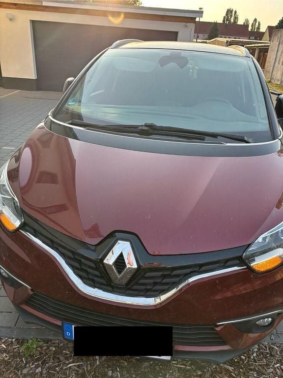 Rot Gebraucht 2019 Renault Grand Scénic IV LIMITED Van / Kleinbus | 14.500 € (Guter Preis) - Bild 1/4