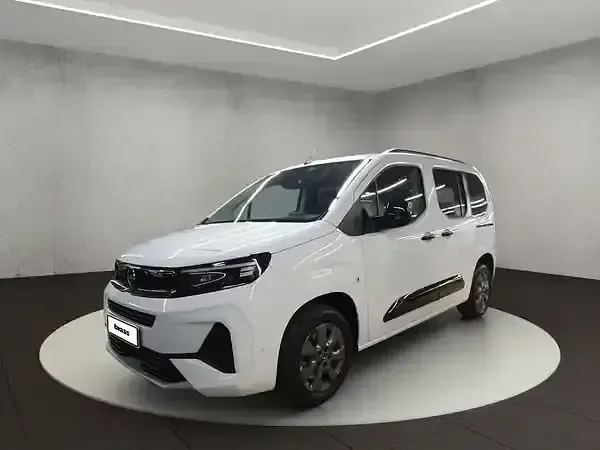 Gebraucht Opel Combo S 131 PS (96 kW) 2026 Van / Kleinbus