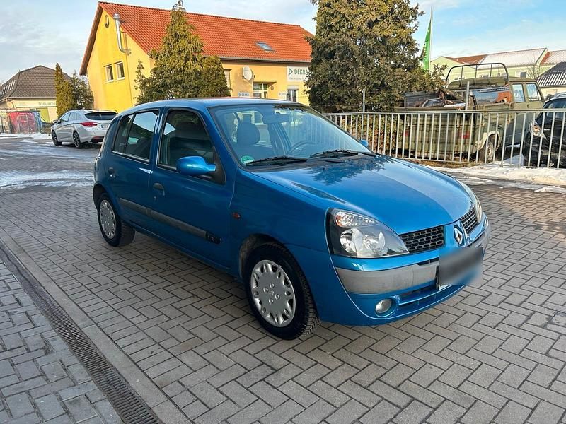 Gebraucht Renault Clio II 58 PS (42 kW) 2002 Blau Kleinwagen
