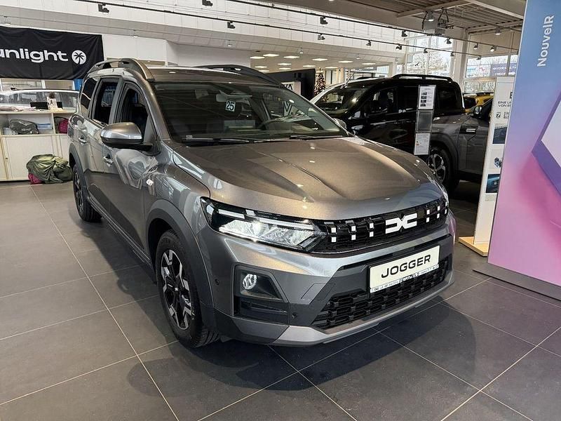 Neu Dacia Jogger Journey 110 PS (80 kW) 2026 Dolomitgrau Van / Kleinbus