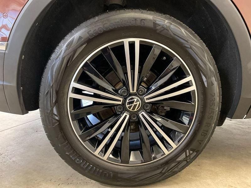 Gebraucht VW Tiguan Elegance 200 PS (147 kW) 2021 Braun SUV