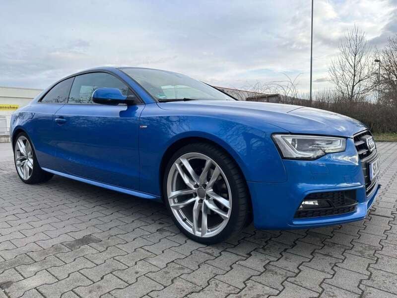 Blau Gebraucht 2013 Audi A5 S-Line Coupé | 11.500 € (Superpreis) - Bild 1/4
