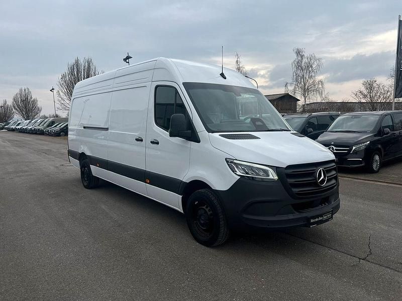 Gebraucht Mercedes Sprinter 170 PS (125 kW) 2024 Arktikweiß Van