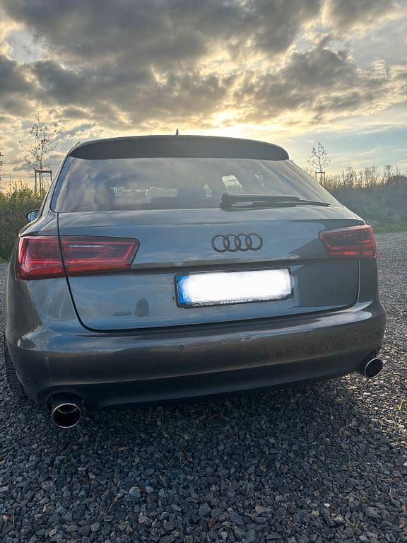 Gebraucht Audi A6 Ambiente 299 PS (219 kW) 2012 Grau Kombi