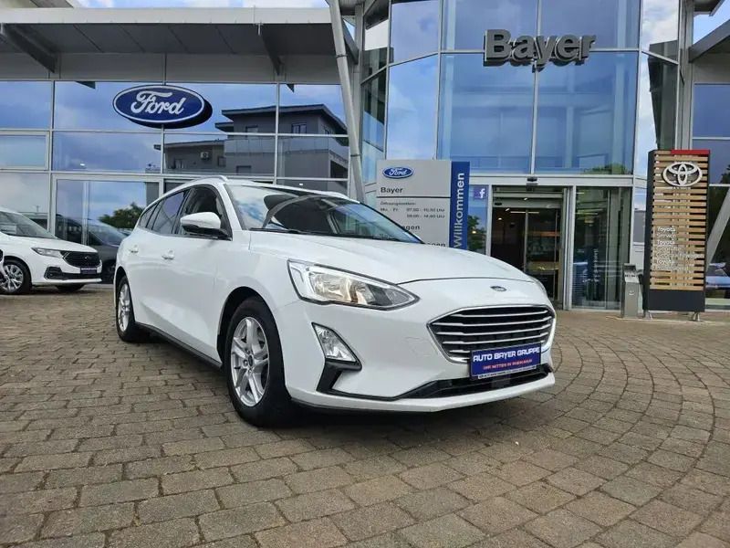 Frozen white Gebraucht 2019 Ford Focus Cool & Connect Kombi | 12.990 € (Fairer Preis) - Bild 1/4