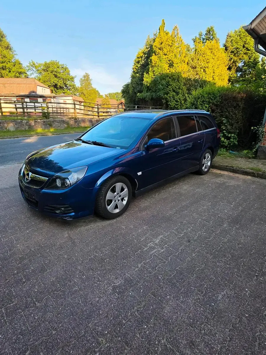 Gebraucht Opel Vectra 125 PS (91 kW) 2008 Blau Kombi
