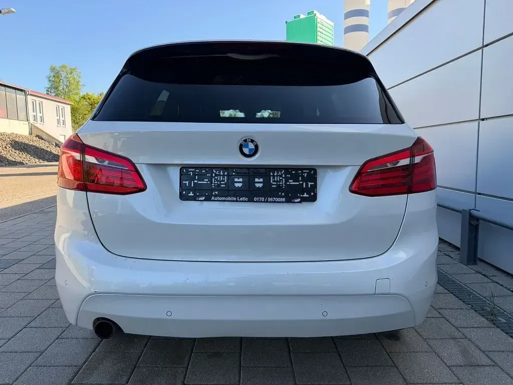 Gebraucht BMW 218 Active Tourer Advantage 136 PS (100 kW) 2016 Weiß Van / Kleinbus