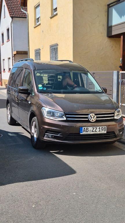 Gebraucht VW Caddy Maxi Trendline 150 PS (110 kW) 2016 Braun Van / Kleinbus