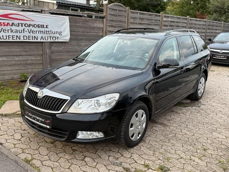 Schwarz Gebraucht 2010 Skoda Octavia Impuls Edition Kombi | 3.890 € (Guter Preis) - Bild 1/4