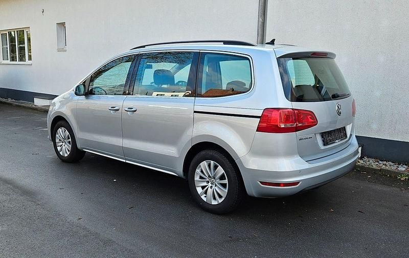 Gebraucht VW Sharan 177 PS (130 kW) 2014 Silber Van / Kleinbus