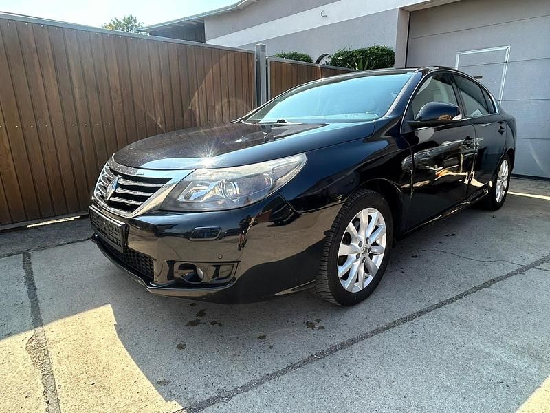 Schwarz Gebraucht 2011 Renault Latitude Limousine | 3.500 € - Bild 1/4