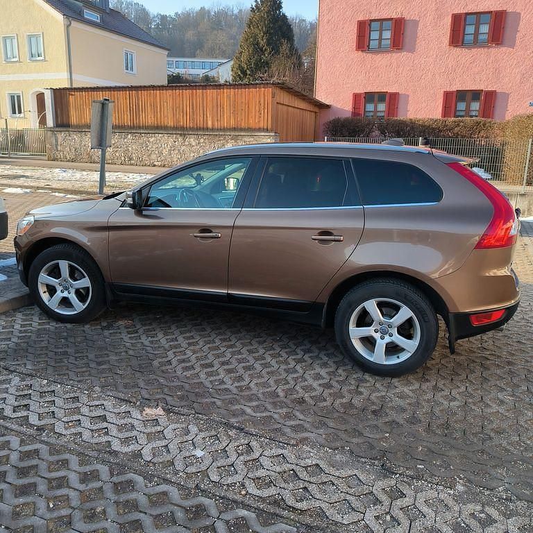 Gebraucht Volvo XC60 Ocean Race 215 PS (158 kW) 2012 Braun SUV