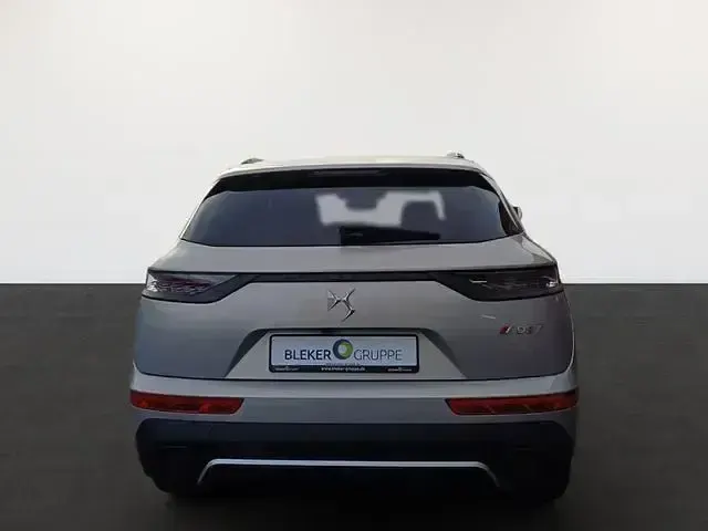 Gebraucht DS Automobiles DS7 Crossback Performance Line Plus 131 PS (96 kW) 2022 Lackierung chrystal pearl/meta SUV