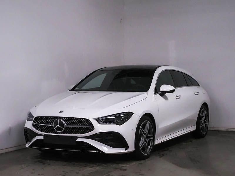 Gebraucht Mercedes CLA220 AMG 190 PS (139 kW) 2025 Weiß Limousine