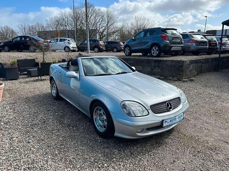 Second-hand Mercedes SLK200 163 CP (119 kW) 2000 Argintiu Cabrio