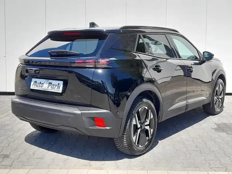 Gebraucht Peugeot e-2008 GT 100 kW (136 PS) 2024 Schwarz SUV