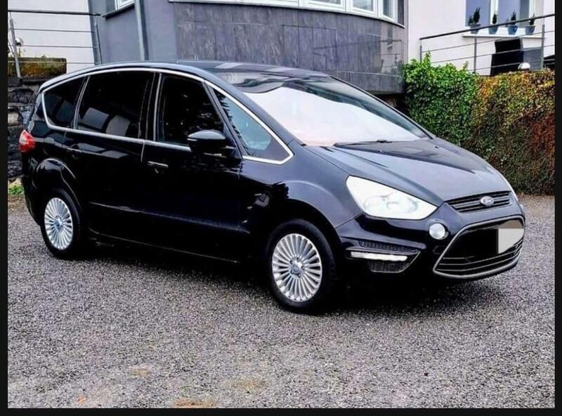 Schwarz Gebraucht 2014 Ford S-MAX S Van / Kleinbus | 7.600 € - Bild 1/4