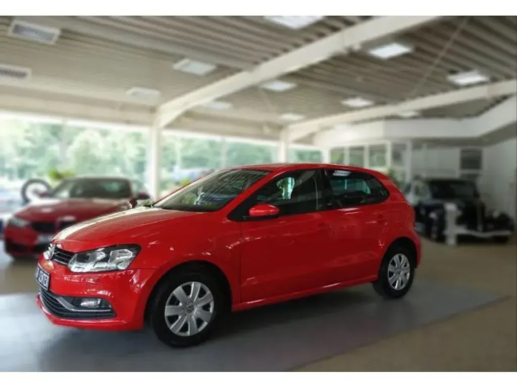 Gebraucht VW Polo Sound 75 PS (55 kW) 2017 Flashrot Kleinwagen