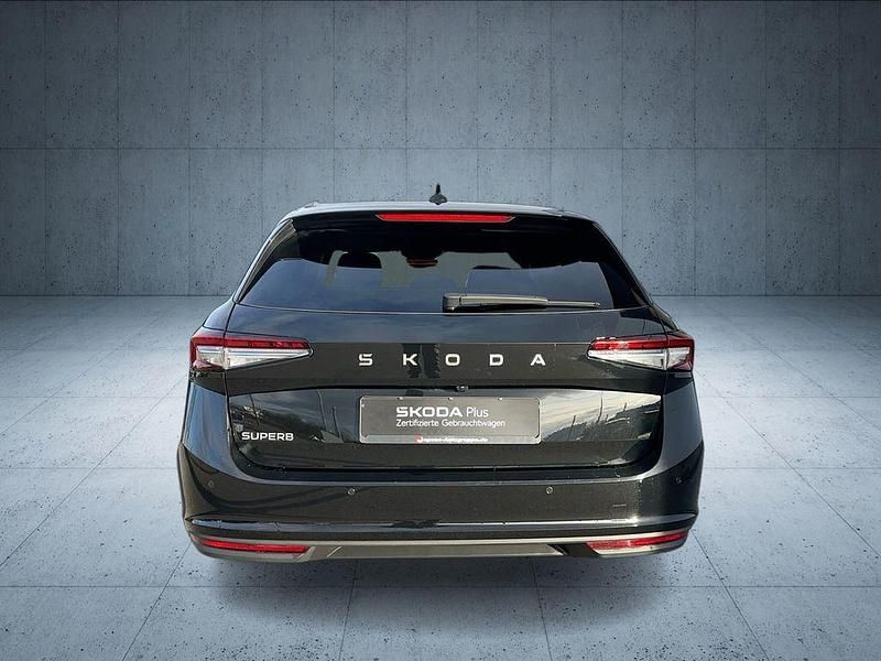 Gebraucht Skoda Superb Selection 150 PS (110 kW) 2025 Onyxschwarz metallic Kombi