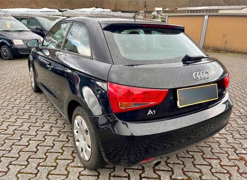 Gebraucht Audi A1 Attraction 105 PS (77 kW) 2010 Schwarz Kleinwagen