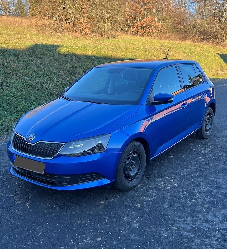 Gebraucht Skoda Fabia Ambition 95 PS (69 kW) 2017 Blau Limousine