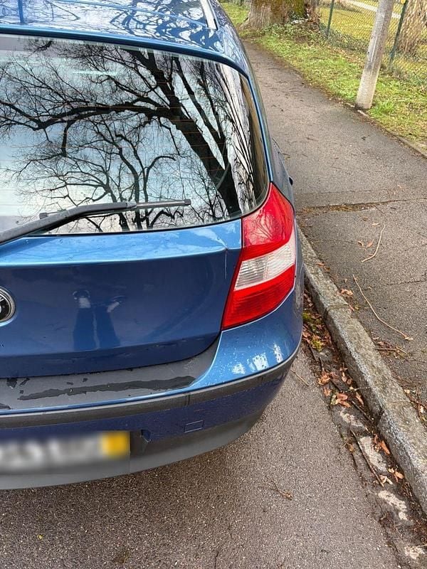 Gebraucht BMW 118 143 PS (105 kW) 2006 Blau Kleinwagen