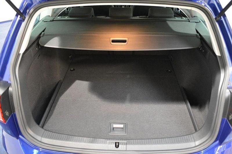 Gebraucht VW Golf VII Join 150 PS (110 kW) 2018 Blau Kombi