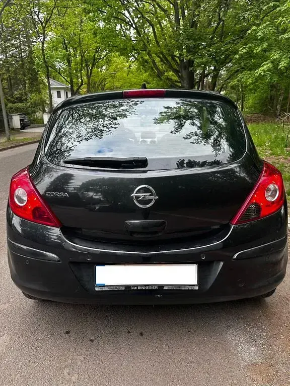 Gebraucht Opel Corsa Edition 69 PS (50 kW) 2013 Schwarz Kleinwagen