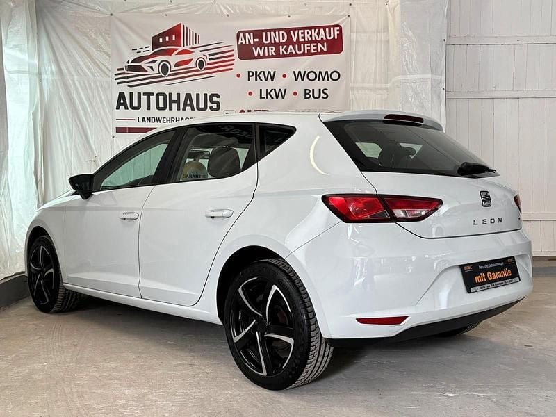 Second-hand Seat Leon Reference 105 CP (77 kW) 2014 Alb Berlinǎ