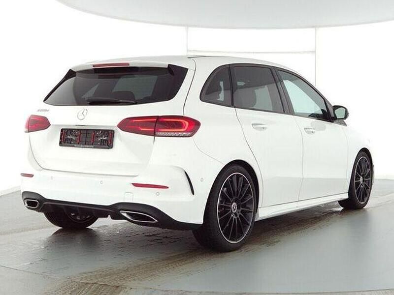 Gebraucht Mercedes B220 AMG 190 PS (139 kW) 2020 Polarweiß Van / Kleinbus