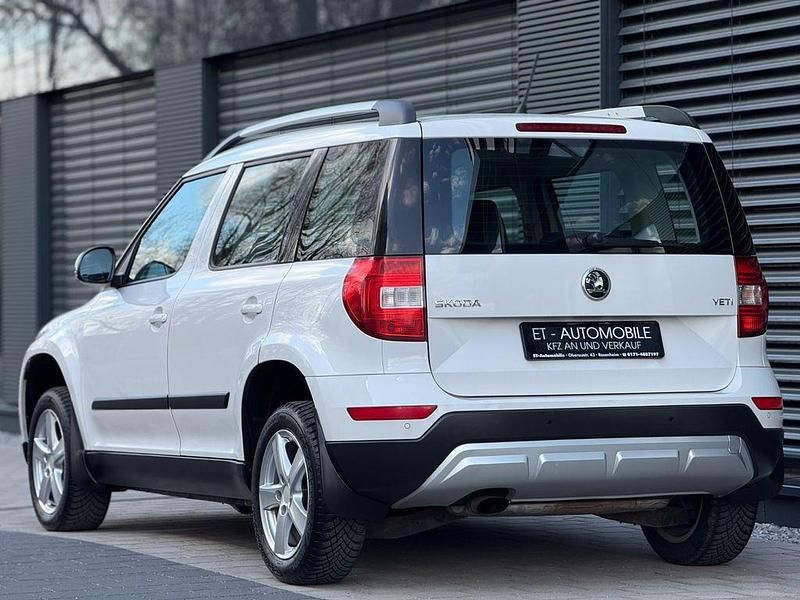 Gebraucht Skoda Yeti Ambition 105 PS (77 kW) 2014 Weiß SUV