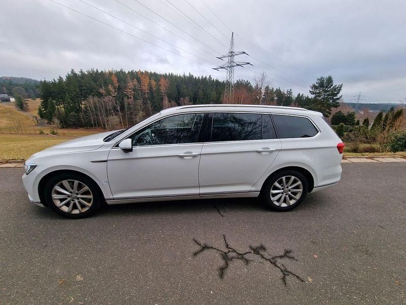 Weiß Gebraucht 2016 VW Passat Kombi | 15.500 € (Fairer Preis) - Bild 1/4
