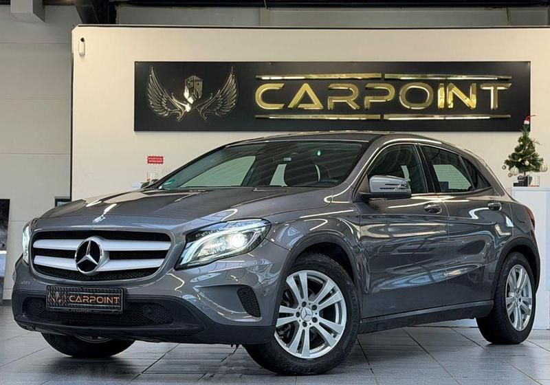 Grau Gebraucht 2014 Mercedes GLA220 SUV | 16.999 € (Fairer Preis) - Bild 1/4