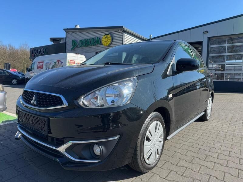 Schwarz Gebraucht 2017 Mitsubishi Space Star Diamant Edition Kleinwagen | 4.490 € (Fairer Preis) - Bild 1/4
