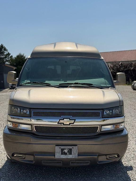 Gebraucht Chevrolet Express 314 PS (230 kW) 2013 Gold Van / Kleinbus