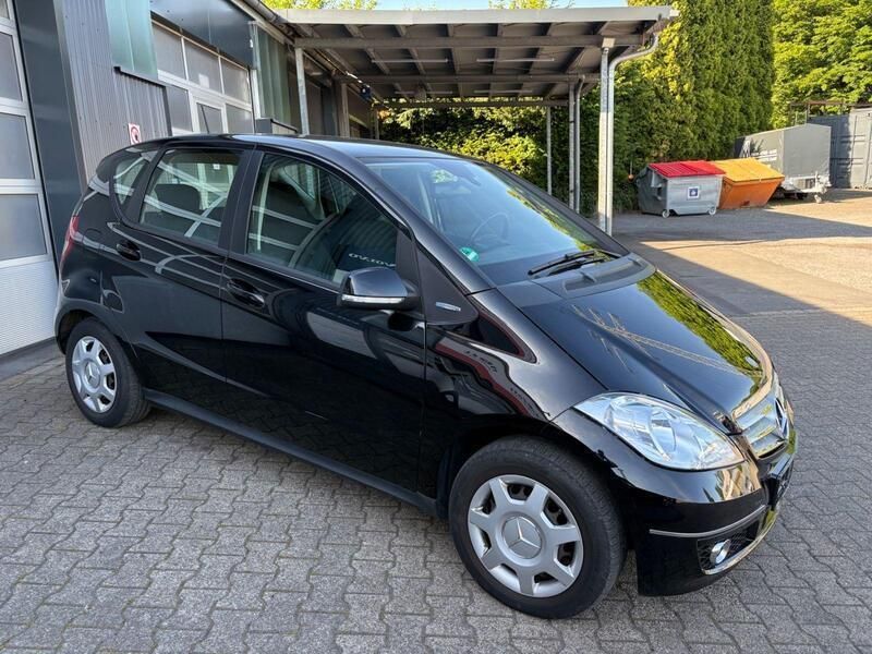 Gebraucht Mercedes A160 95 PS (69 kW) 2011 Schwarz Kleinwagen