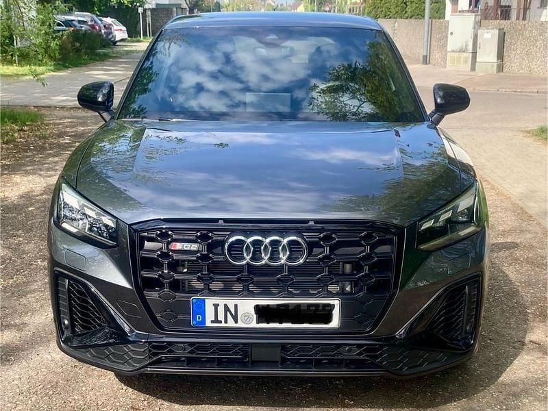Gebraucht Audi SQ2 Ambiente 300 PS (220 kW) 2024 Grau SUV