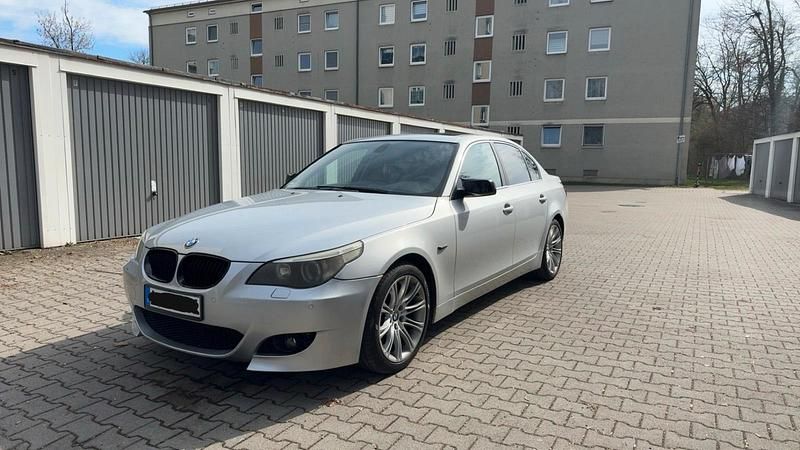 Gebraucht BMW 520 170 PS (125 kW) 2004 Silber Limousine