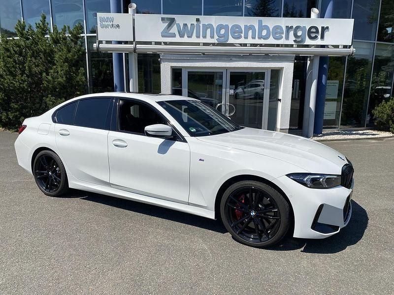 Alpinweiss iii Gebraucht 2024 BMW 330 M Sport Limousine | 49.998 € (Etwas zu teuer) - Bild 1/4
