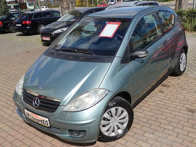 Blau Gebraucht 2005 Mercedes A150 Limousine | 2.980 € (Fairer Preis) - Bild 1/4