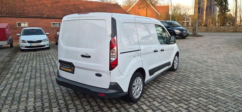 Second-hand Ford Transit Connect 101 CP (74 kW) 2017 Alb Monovolum