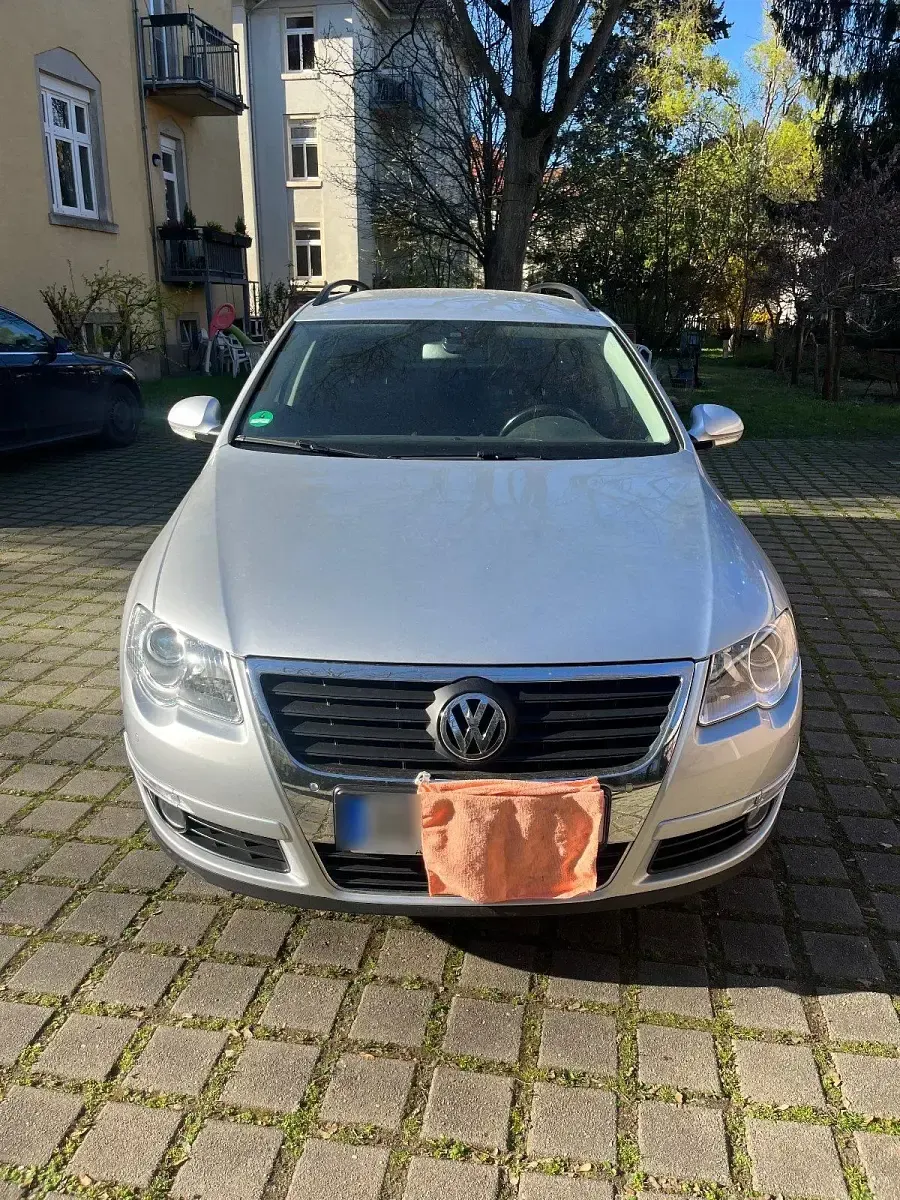 Gebraucht VW Passat 122 PS (89 kW) 2010 Silber Kombi